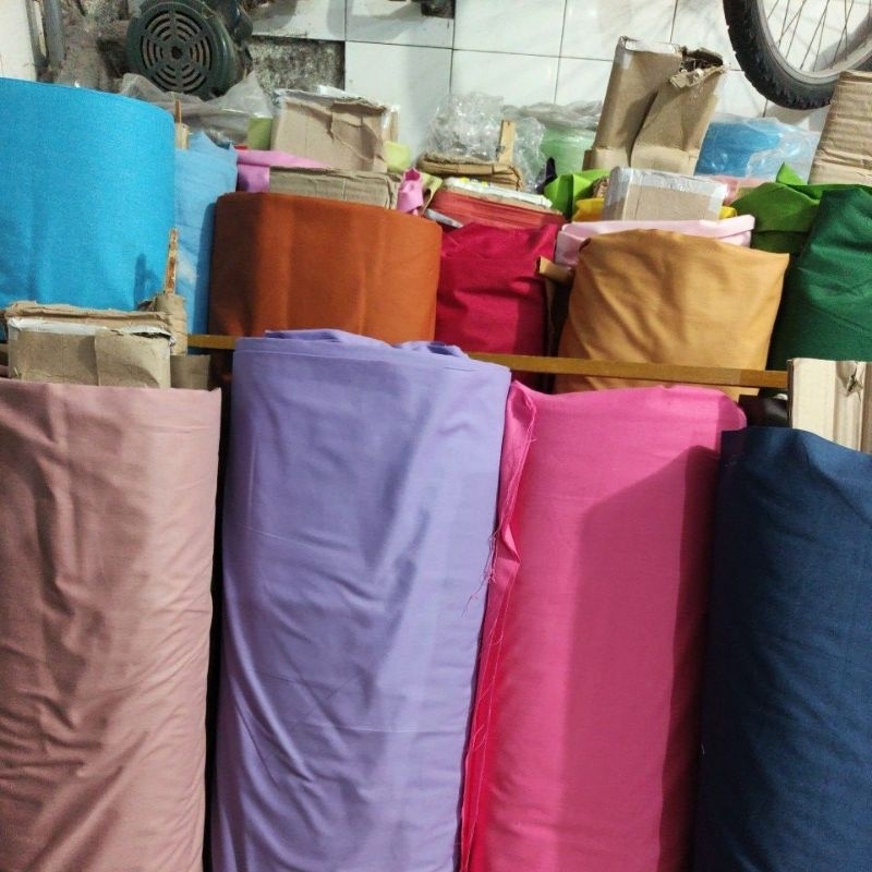 Kain polos seprei katun CVC