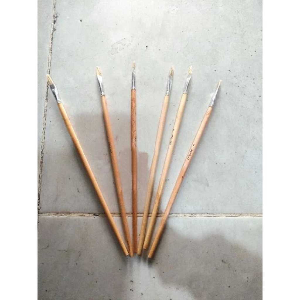 

KUAS LUKIS BATANG BAMBU / KUAS LUKIS CAT AIR CAT MINYAK BERMACAM UKURAN