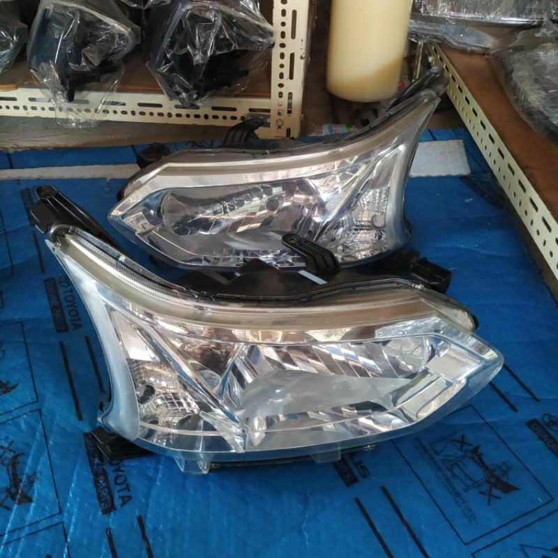 Headlamp Lampu Depan avanza xenia 2016 2017 original sepasang