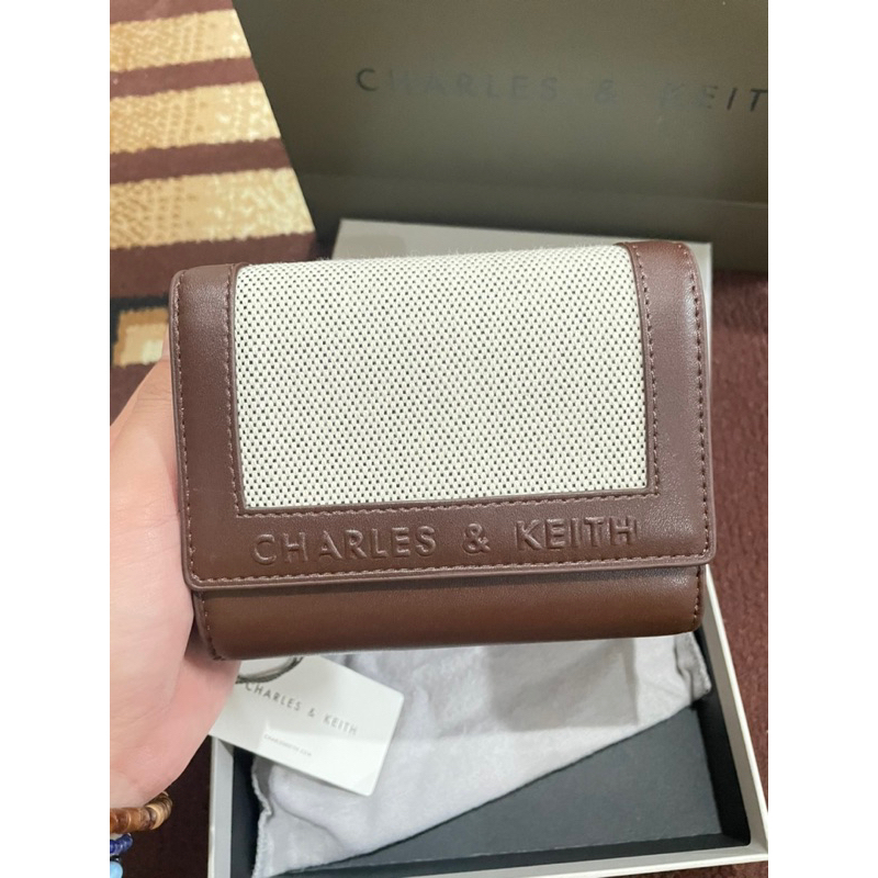 CHARLES & KEITH wallet (dompet charles & keith) original belum pernah di pakai