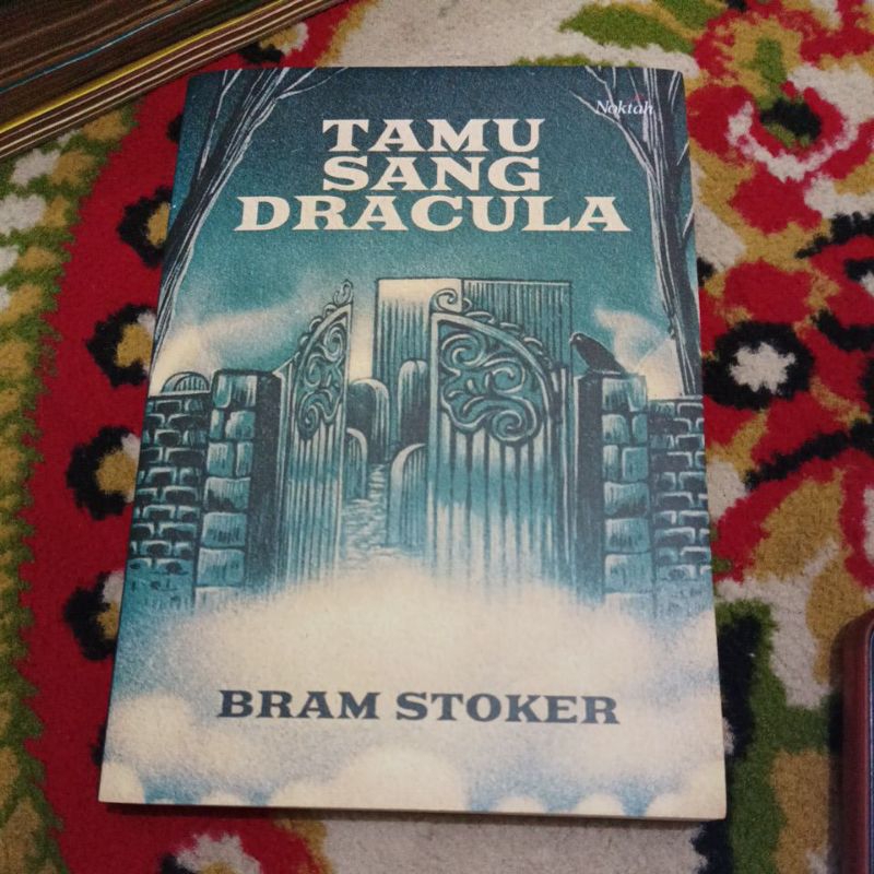 buku novel misteri Bram Stoker tamu sang drakula bekas original