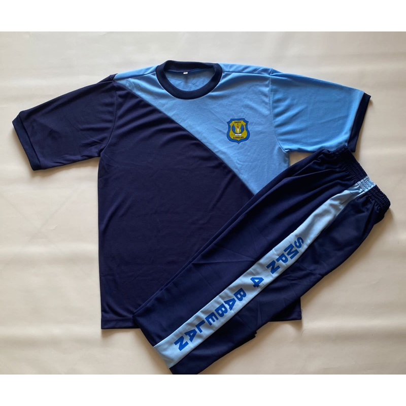 BAJU OLAHRAGA LENGAN PENDEK PRIA SERAGAM SMPN 4 BABELAN