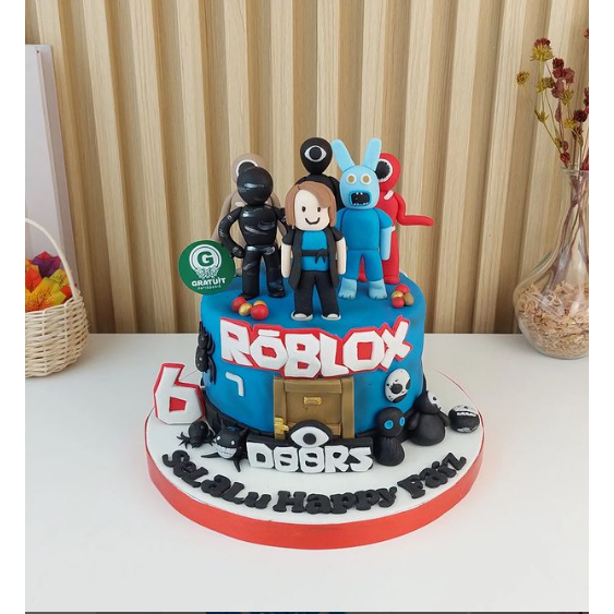 

CAKE TEMA ROBLOX FIGUR UK 15CM / KUE ULANG TAHUN CUSTOME
