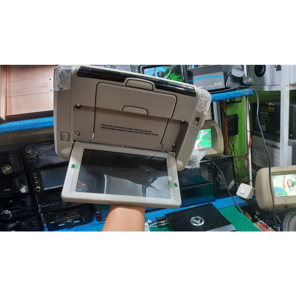 TV Plapon Mobil Original Avanza Veloz 2015 Luxury