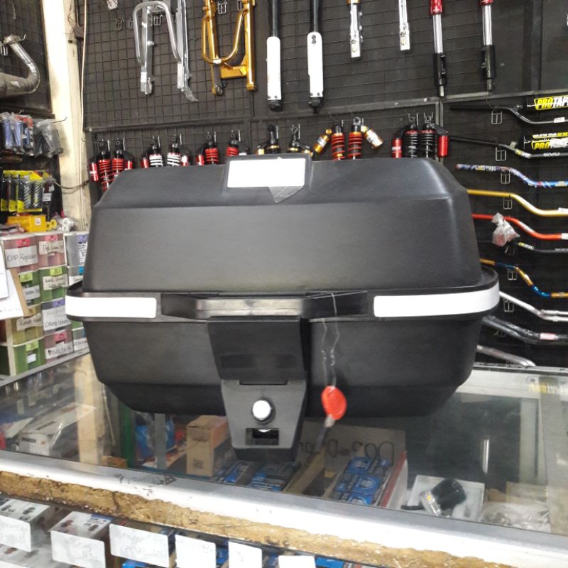 BOX KAPPA BOX MOTOR K39 HITAM