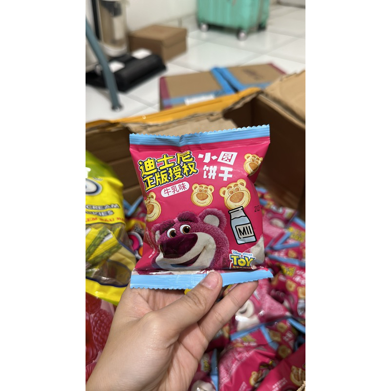 

Biskuit Lotso Disney