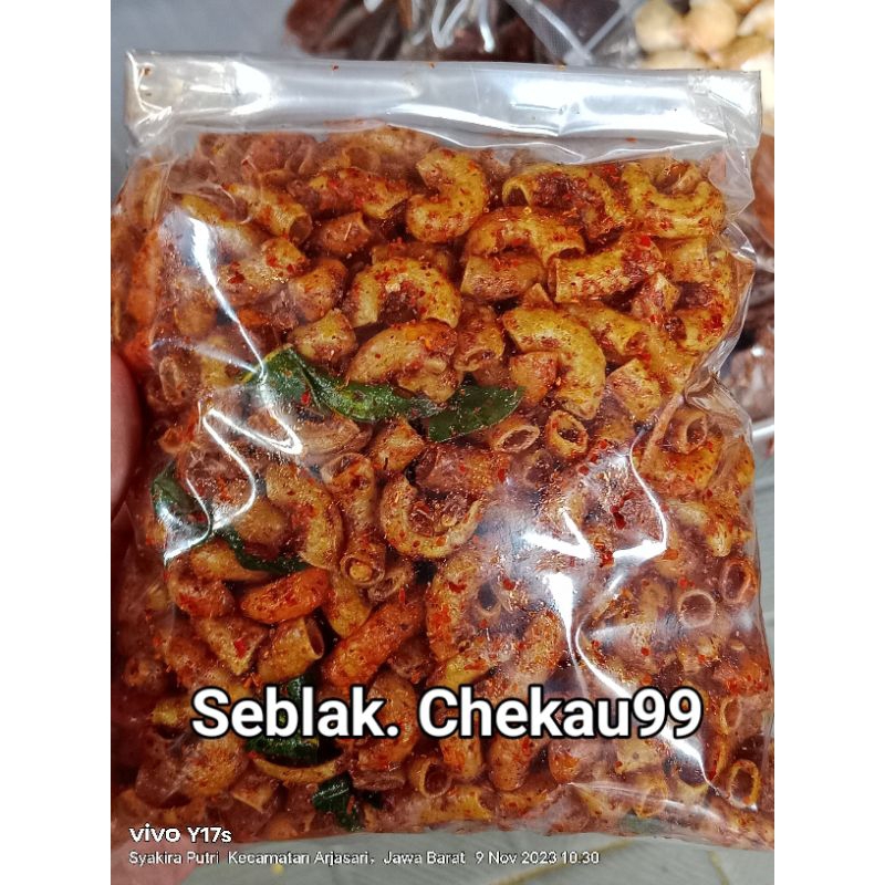 

250gr Makroni kriuk seblak makroni kriuk daun jeruk cemilan pedas