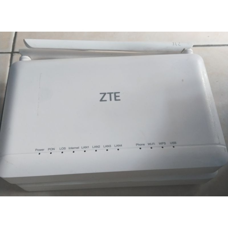 Zte F670L port biru