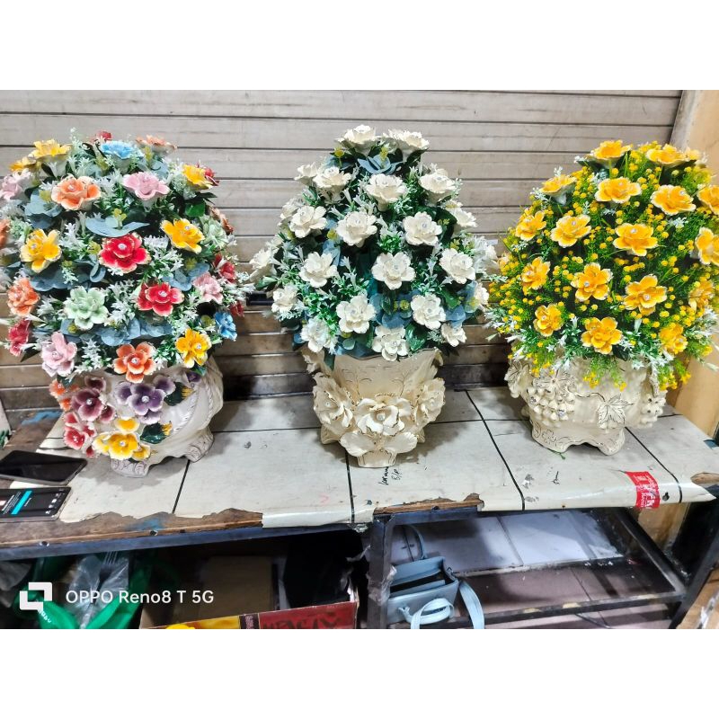 Bunga Rangkai London Keramik