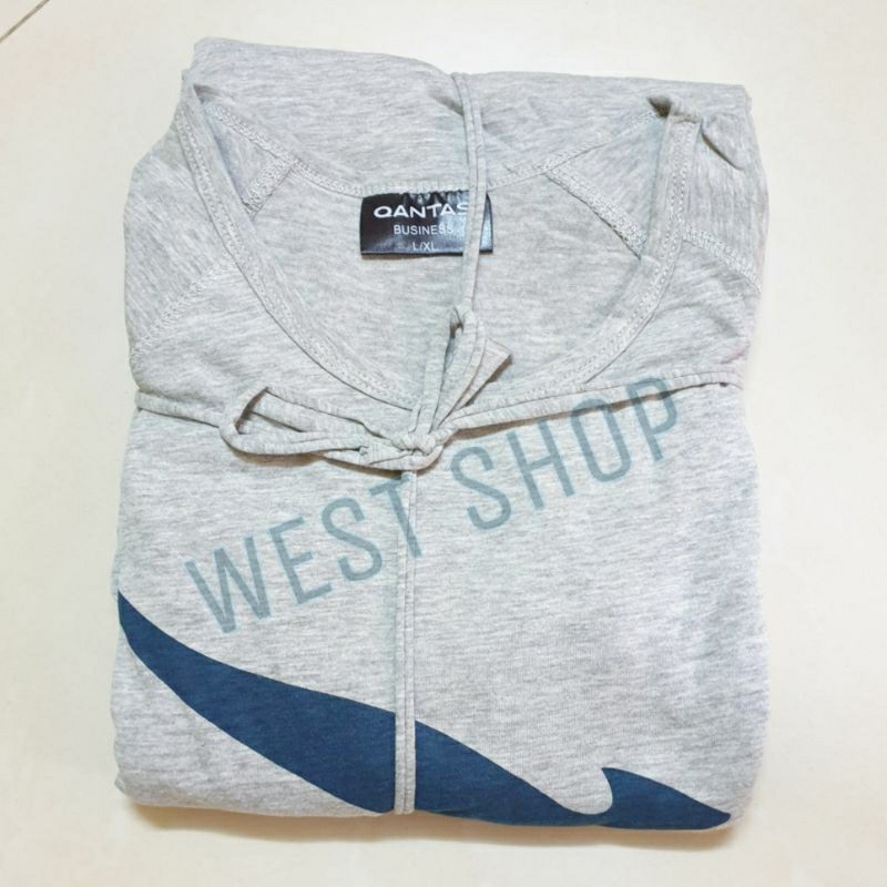 Qantas Amenities - Qantas Pyjamas Business Class