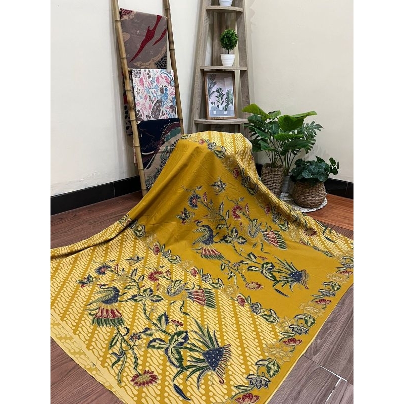 Kain Batik Solo Katun printing encim parangh merak kuning