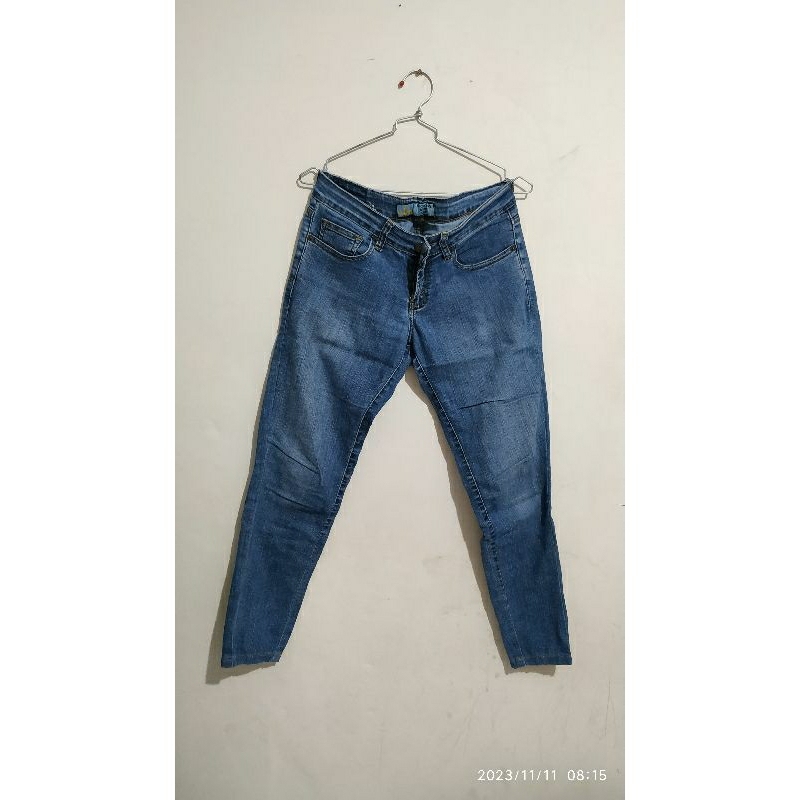 PL celana jeans wanita merk lois