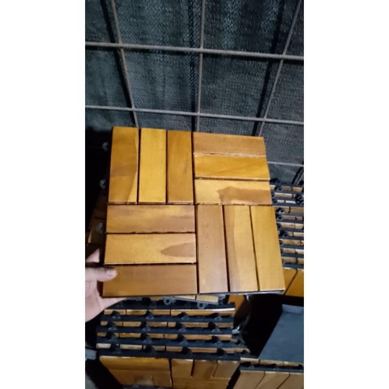 deking lantai kayu jati 30x30