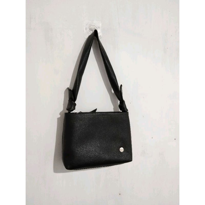 Preloved Tas Sophie Martin Marianna Bag Hitam