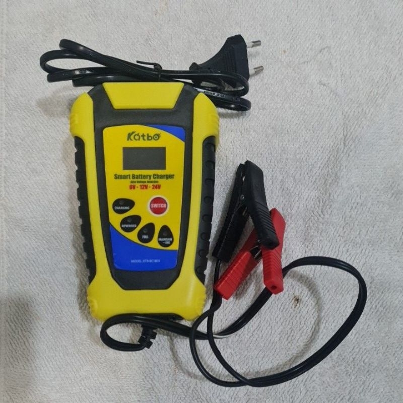 charger batery aki motor & mobil otomatis dan fast