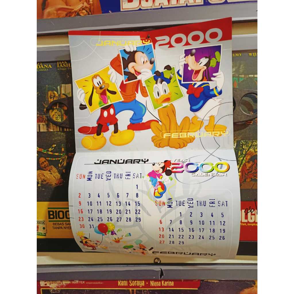 Koleksi jadul kalender lawas tahun 2000 Donal bebek mickey mouse