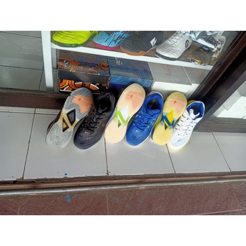 Sepatu bulutangkis brand eagle PNR Superblast