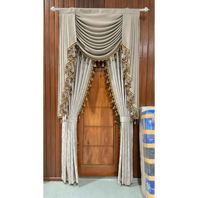 Gorden Spanyol The Paris