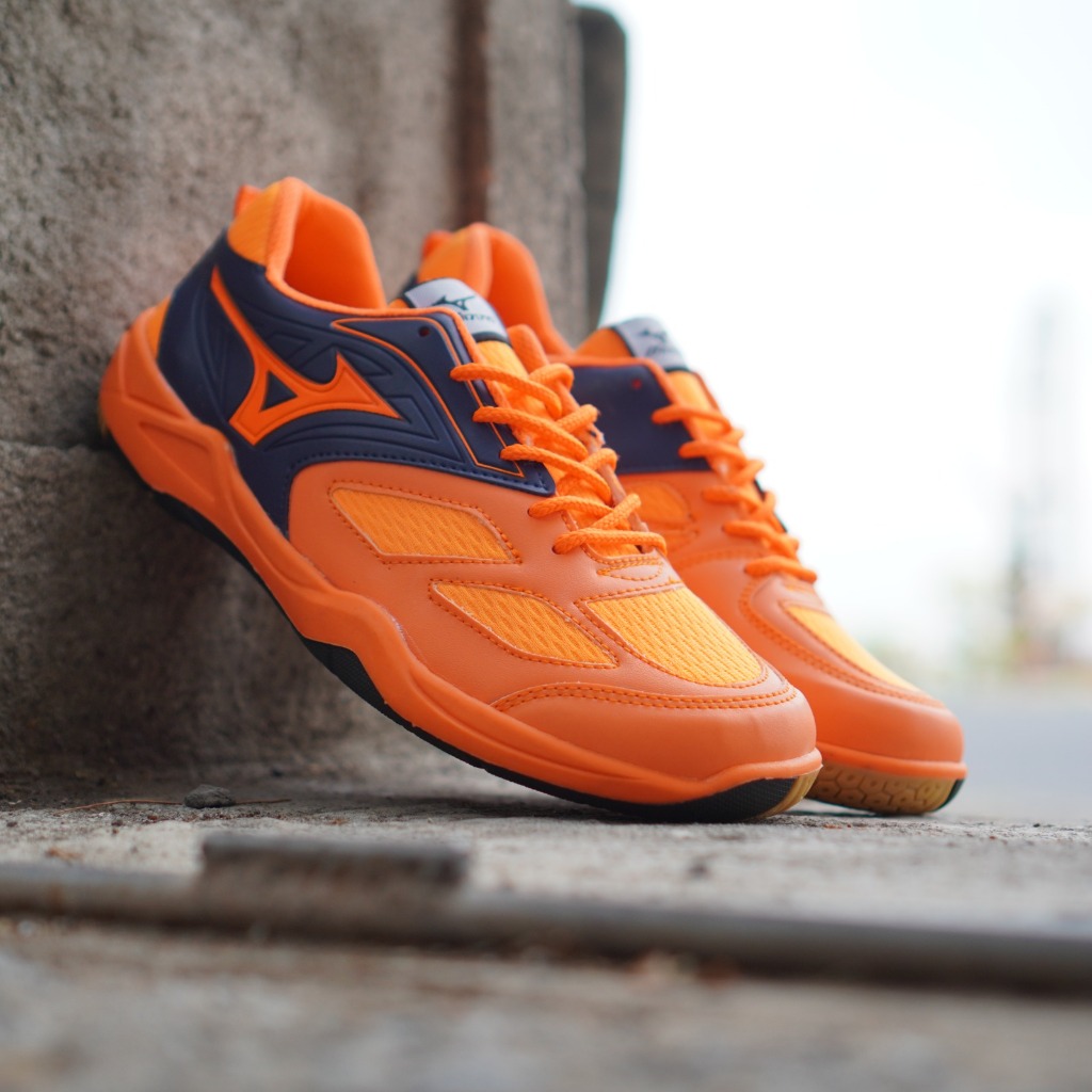 SEPATU IMPORT TERBARU  MIZUNO DYNABLADE // SEPATU BADMINTON ANTI SLIP DAN BERDECIT