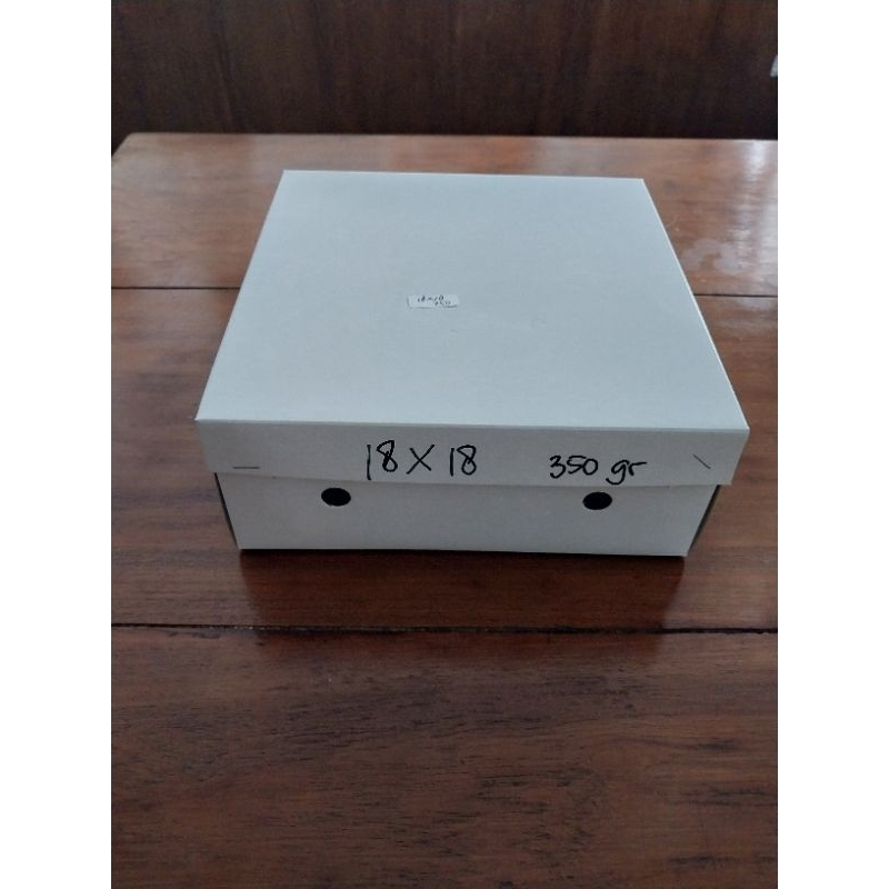 

dus makan putih 18x18