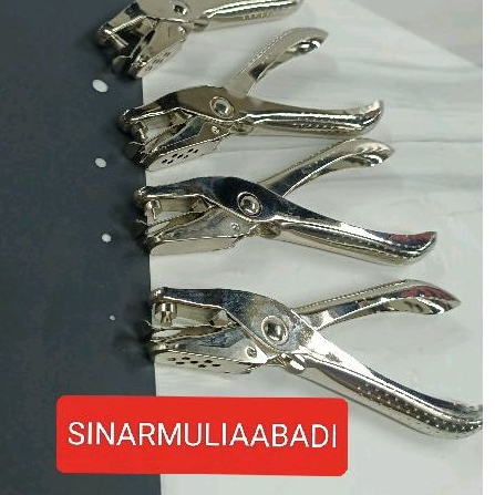 

Alat Pelubang Varian 1.5 mm 3 mm 4 mm 6 mm 4 mm Pembolong Kertas Karton Hang Tag Punch 1 hole