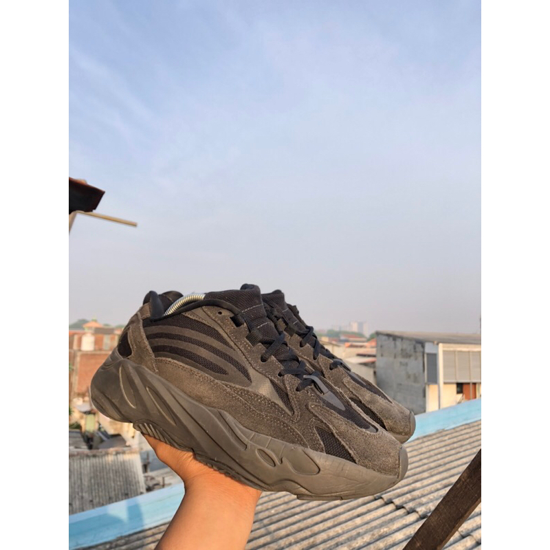 Adidas Yeezy Boost 700 V2 Infant ‘Vanta’ - Kick Game