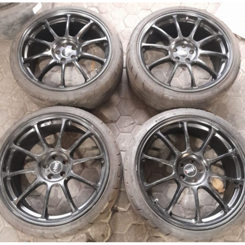 Velg Mobil Bekas New Veloz HSR ZICO R19X8,5 H5X100 ET18 + BAN 235 35 19 Semi Slick Pnp Altis Wish Dl