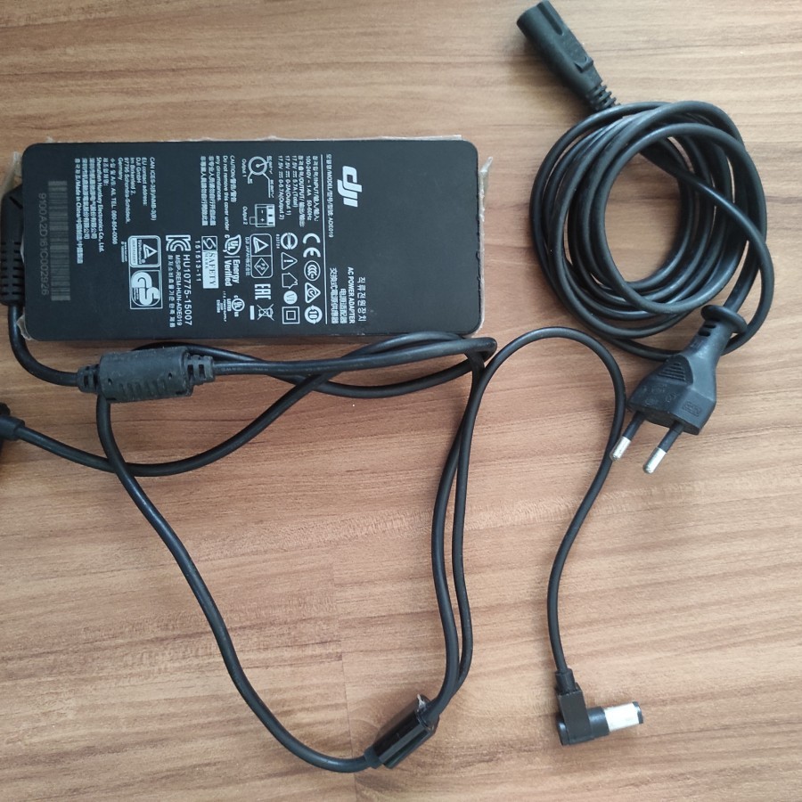 charger phantom 3 pro / adv / standard 100 watt bekas