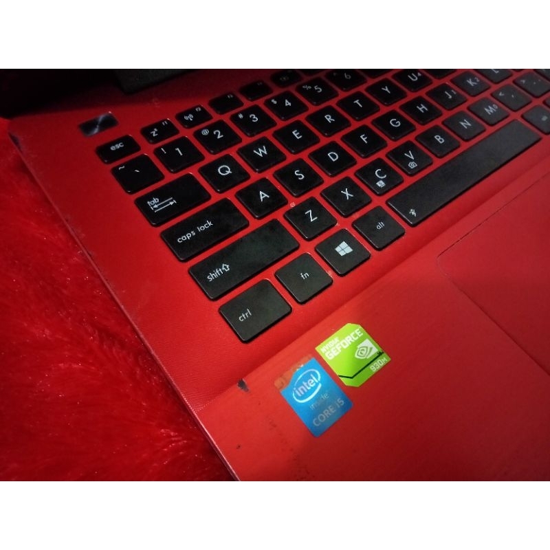 Laptop high kencang Asus x441u/core i5 gen6 ram8gb/ssd 256gb/Nvidia GeForce 920mx/2gb mantap