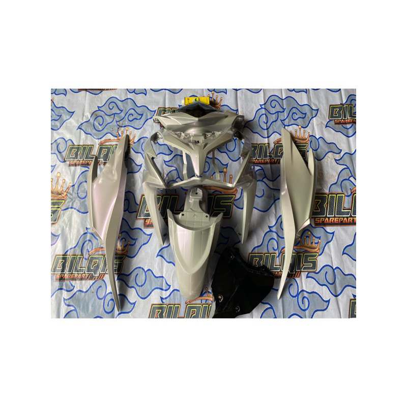 body vario 125 Old cover full set body halus vario 125 old bohlam warna silver lembayung ungu tahun 