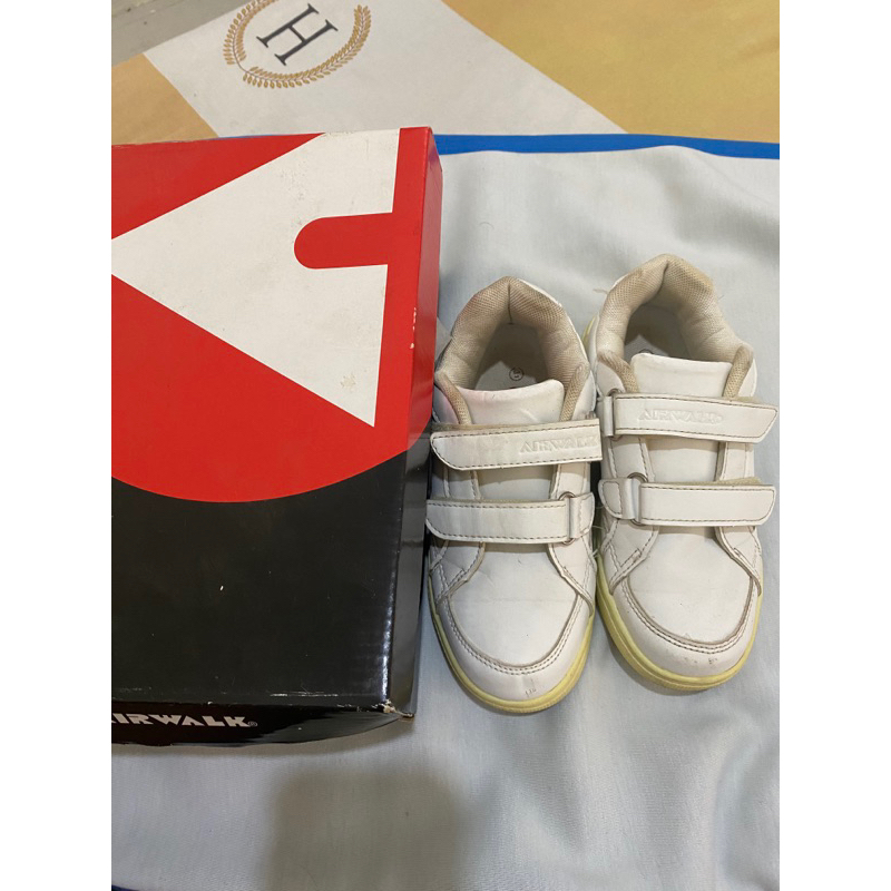 preloved sepatu airwalk