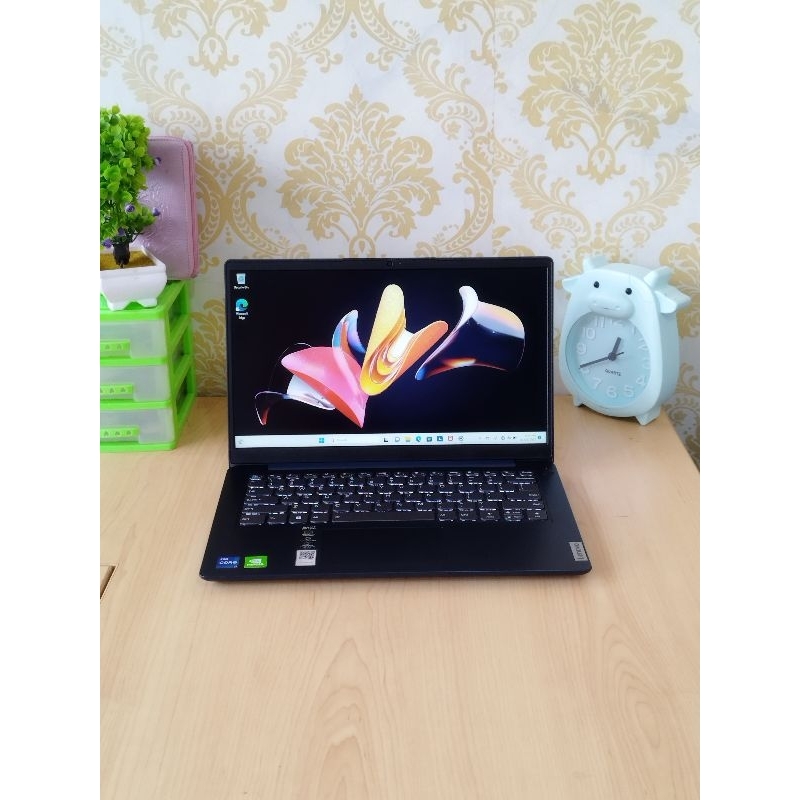 Lenovo IdeaPad 3 * Core i7 Gen 11 * MX450