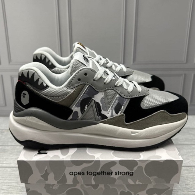 SALE New balance 5740 x bape grey