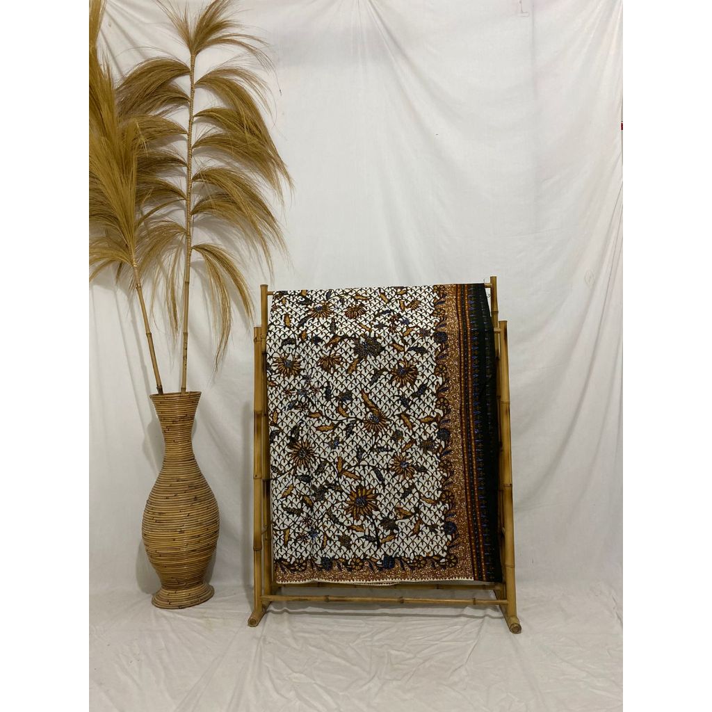 Batik Tulis Lasem 3 Negeri Klasikan Bledak