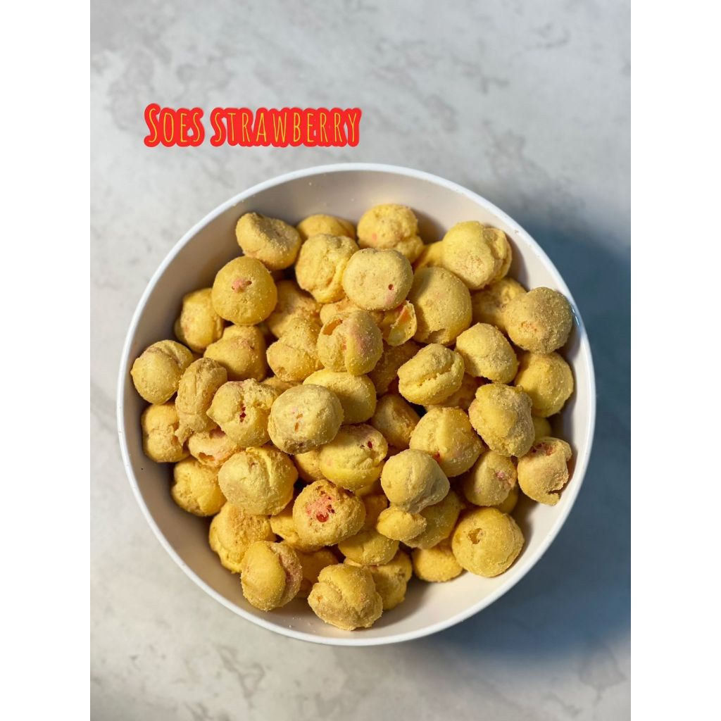 

Soes Strawberry Cream 500 gr (1/2 kg)