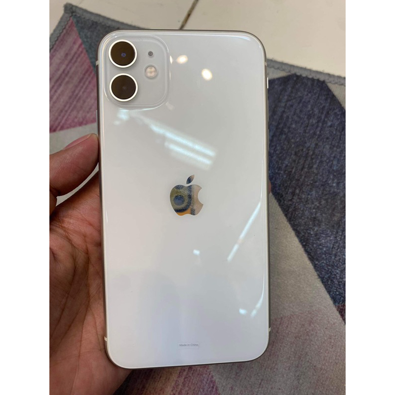 iphone 11 128gb ibox like new