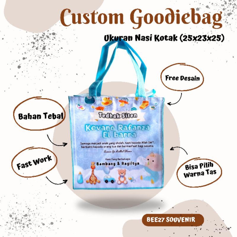

CUSTOM GOODIEBAG TAS ULANG TAHUN/SOUVENIR/AQIQAH/TEDHAK SITEN/ HAJATAN SIZE NASI KOTAK (25X23X25)