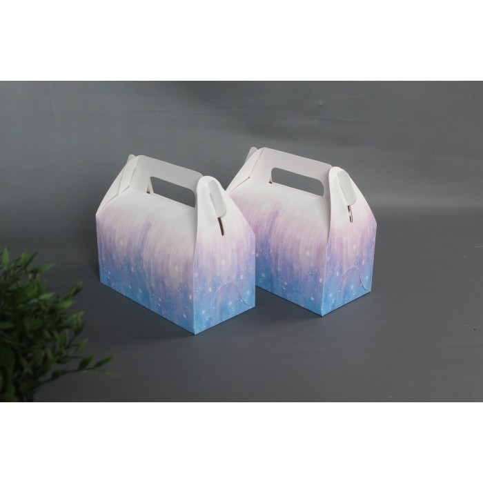 

Gable Box 22x11x11 cm - Winter hampers box lebaran box toples (10 Pcs)
