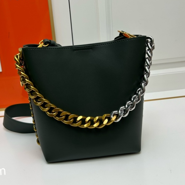 Bucket bag by Stella McCartney Frayme