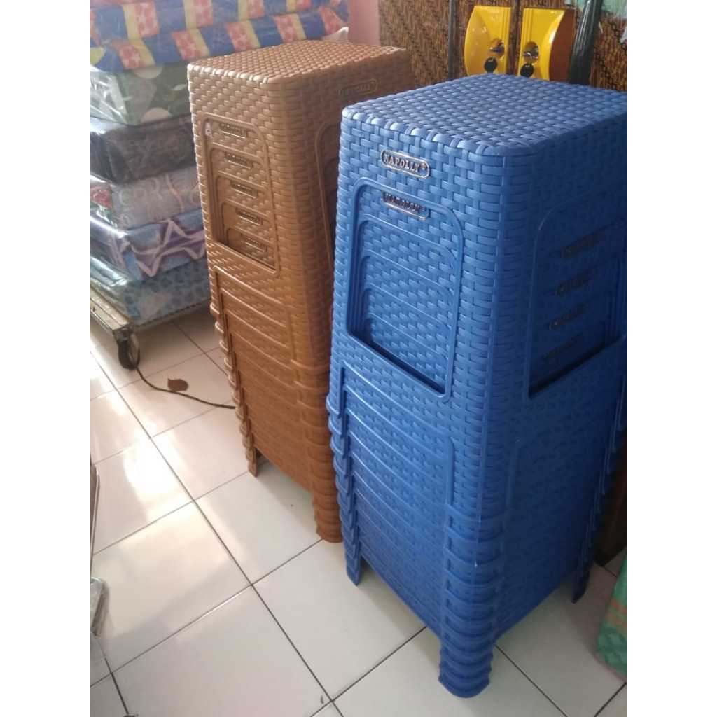 Kursi Plastik Napolly Rotan