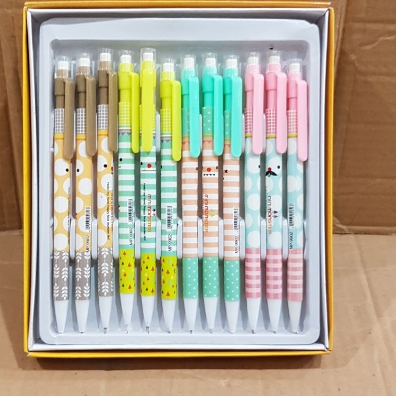 

Pensil Mekanik 0,5mm Motif Anak lucu 9902