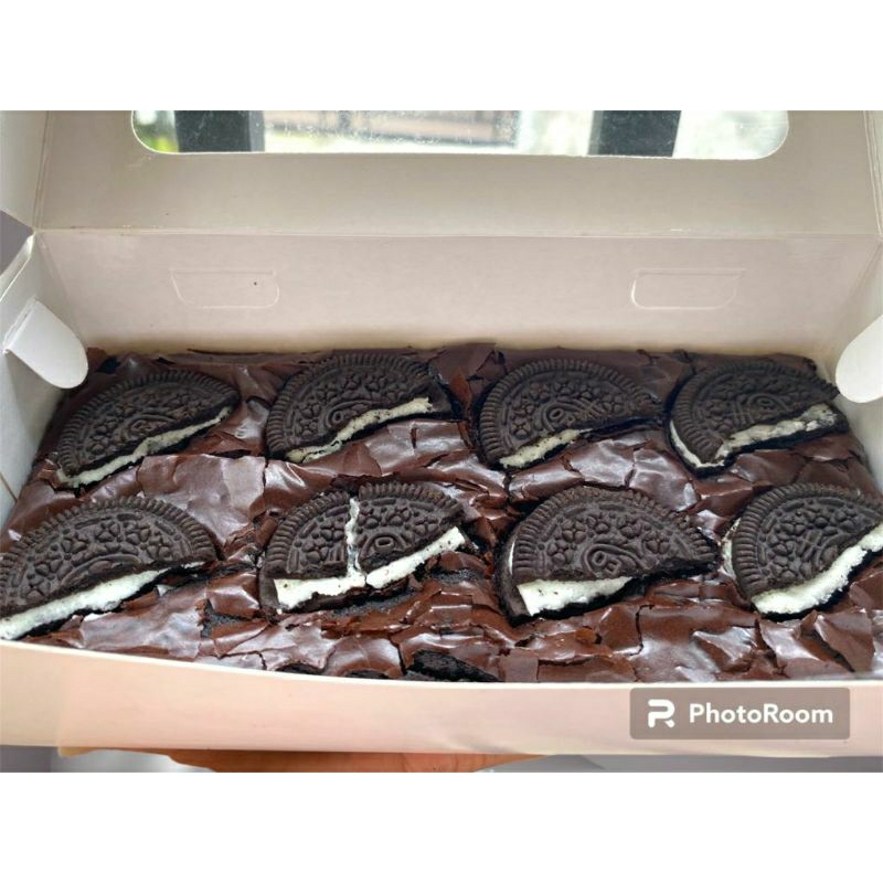 

Fudgy Brownie Panggang Oreo 20x10