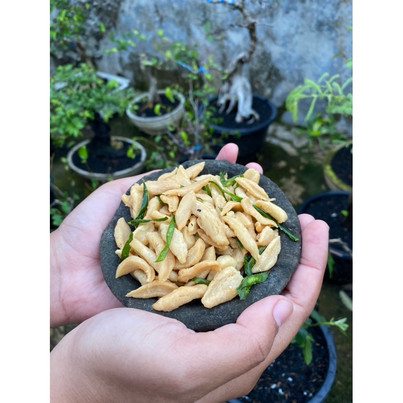 

Camilan CITRUK MITOHA ORIGINAL DAUN JERUK