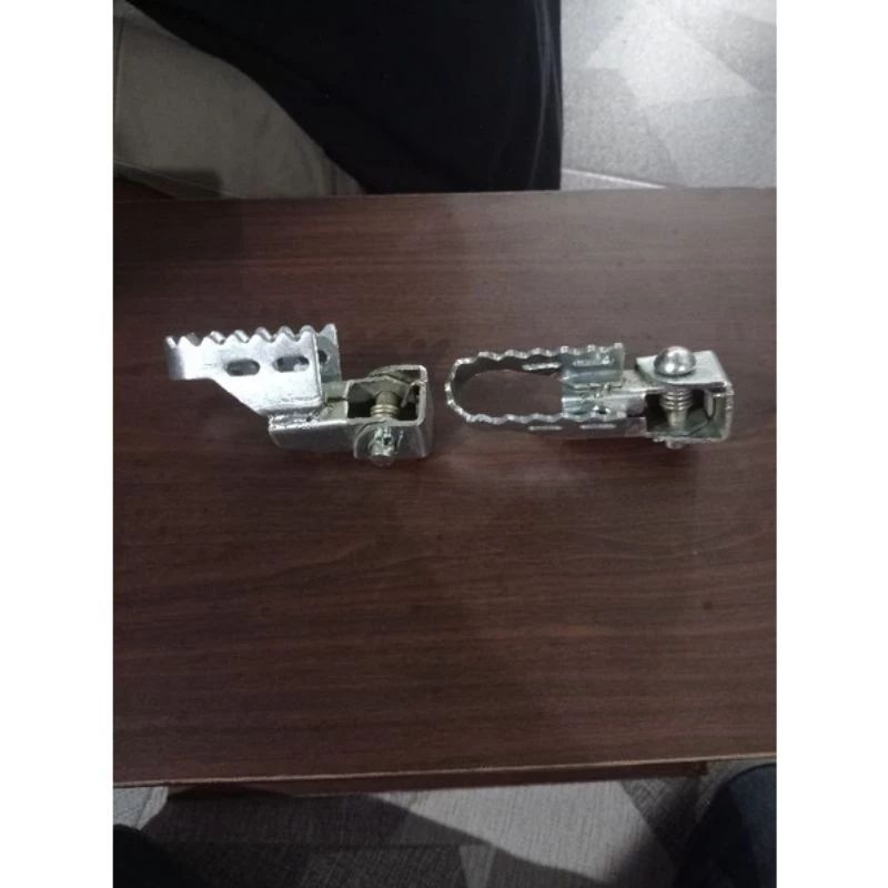 FOOTSTEP KECIL TRAIL UNIVERSAL