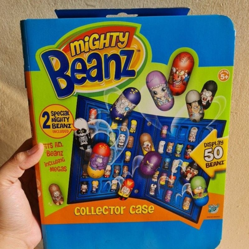 mighty beanz collector case