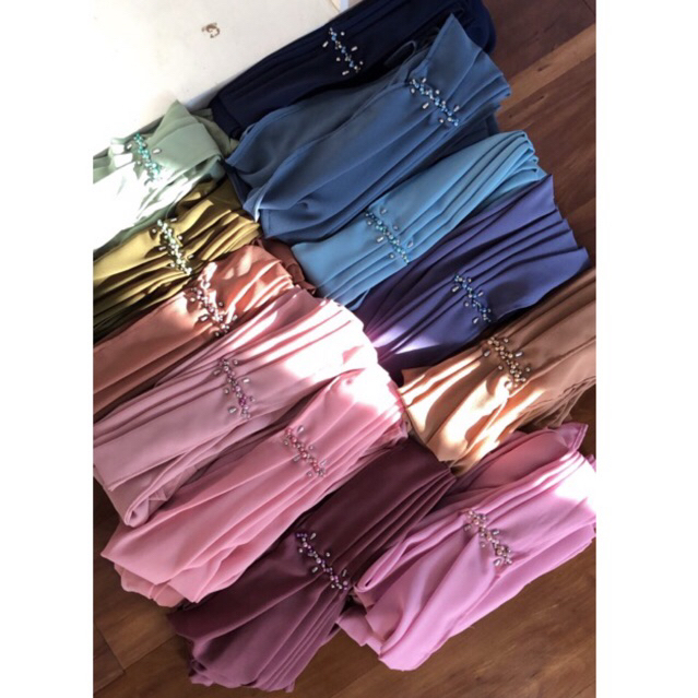 Selendang kebaya / Selendang wisuda / Selendang kebaya pundak / Slendang murah / Slendang lepas pasa