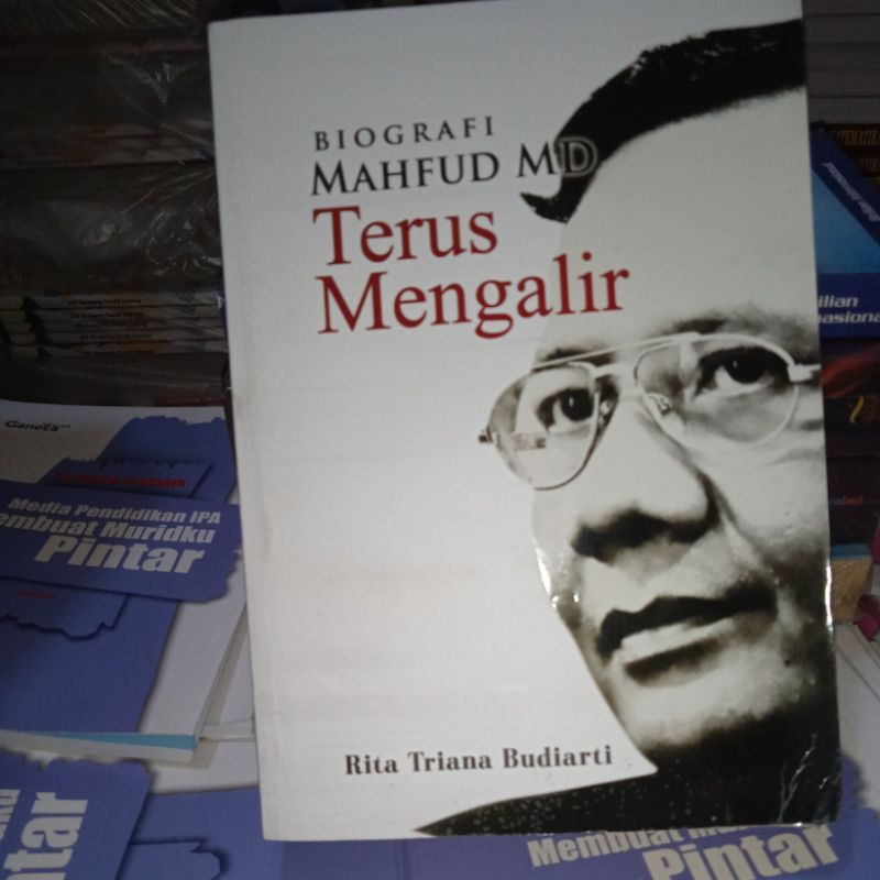 Buku Biografi Mahfud MD
