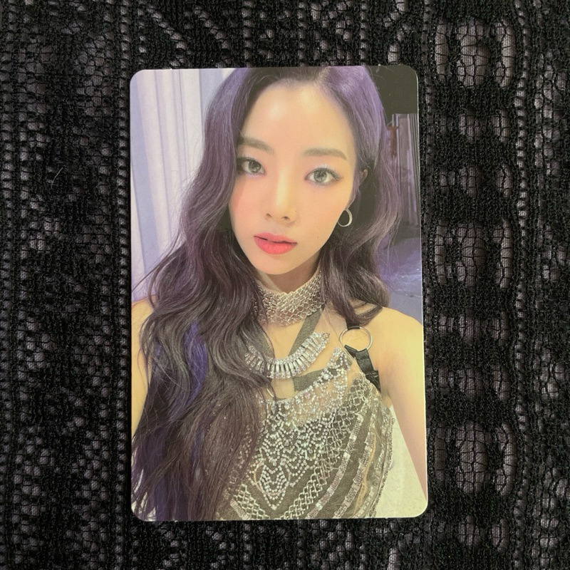 Purple Kiss Into Violet Ponzona Photocard Goeun PC