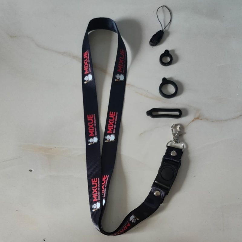

TALI LANYARD MIXUE ICE CREAM TEA / LANYARD hitam MIXUE Premium lanyard / gantungan kunci / gantungan id card / gantungan flashdisk / nametag hp name tag / handphone BEST SELLER COD7