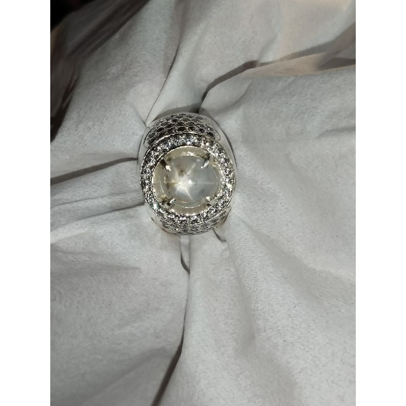 Batu natural star white sapphire